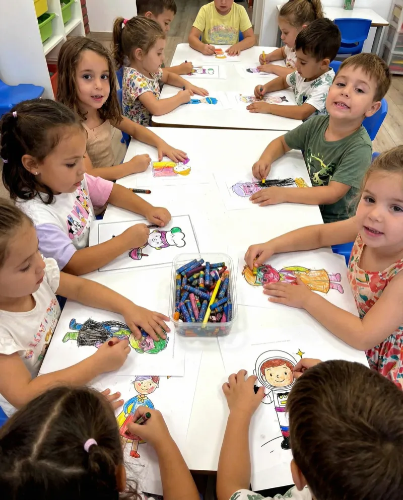 Nilüfer anaokulunda boyama ve sanat etkinliği